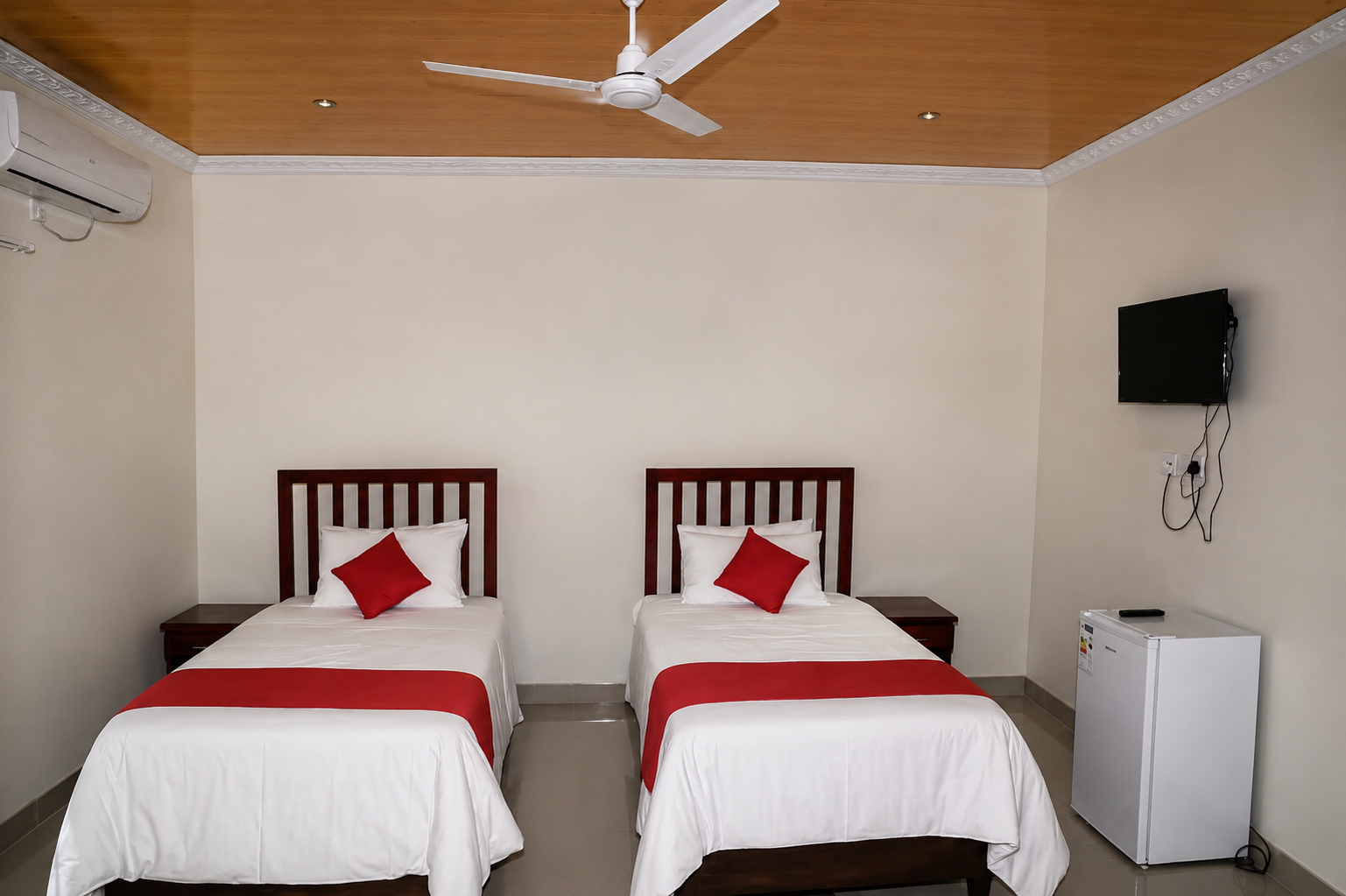 Twin Room at Pillacol Guest House