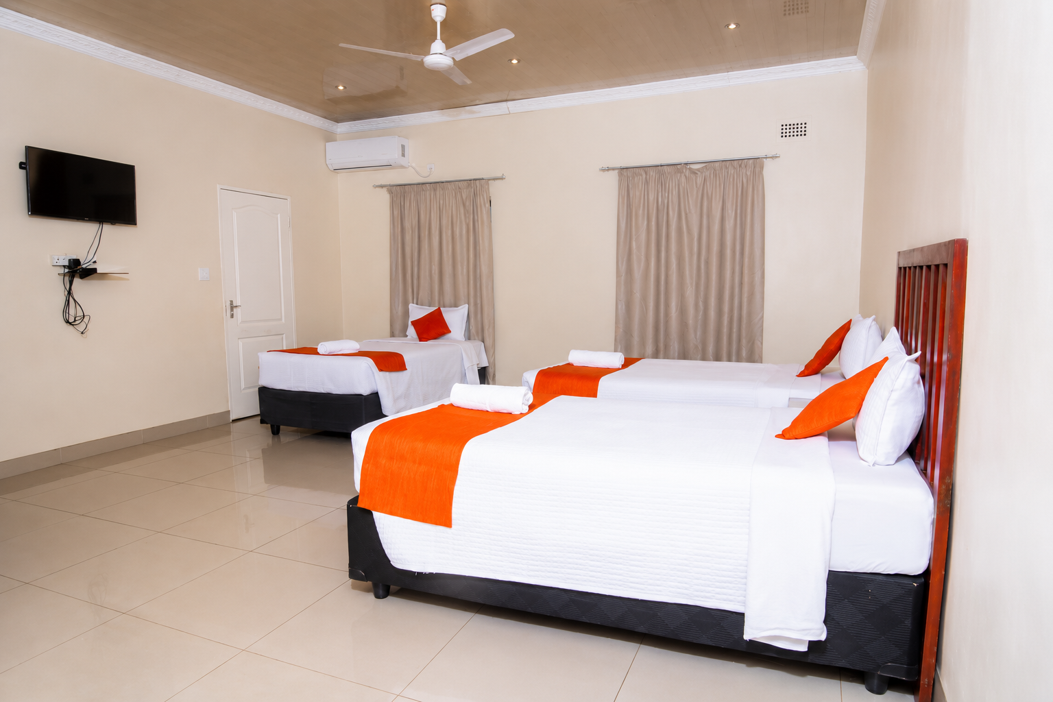 Triple Room at Pillacol Guest House