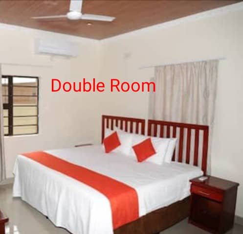 Twin room at Pillacol Guest House