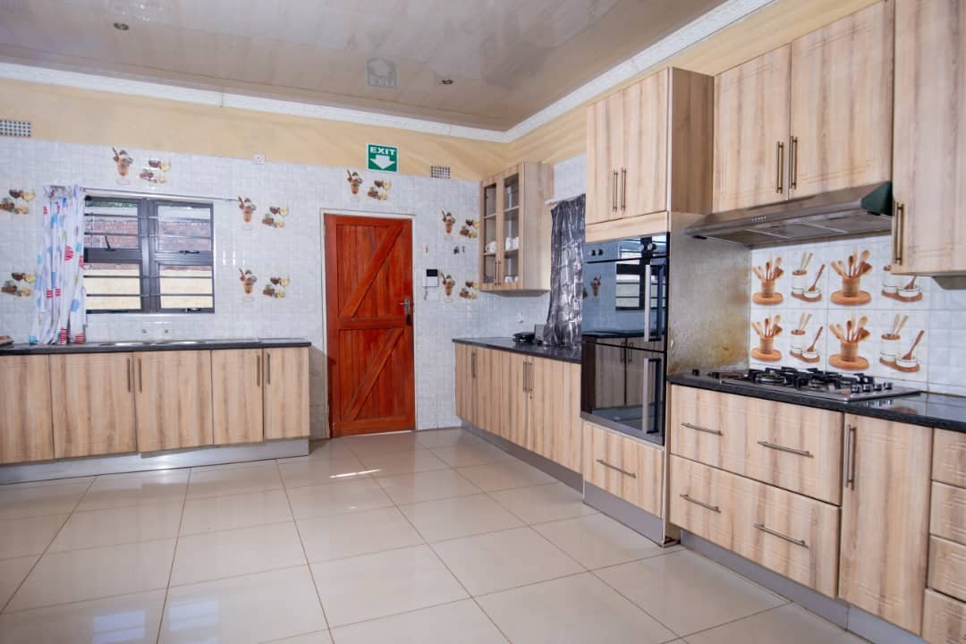 Kitchen and self-catering facilities available at a cost at Pillacol Guest House